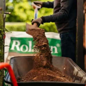 Manufactured soil by experts, Rolawn - serving the horticultural industry for over 50 years